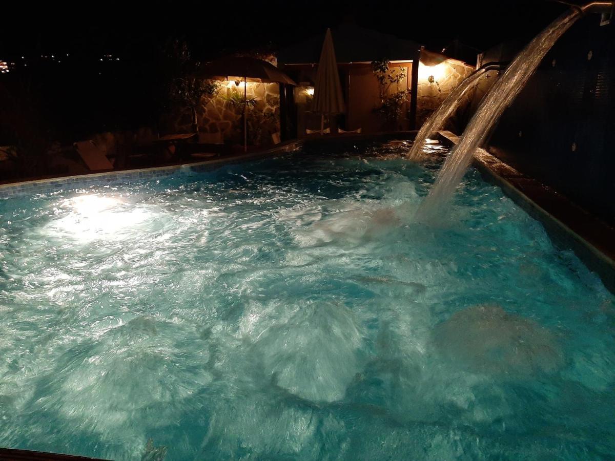 بيفكوهوري Hotel Flesvos المظهر الخارجي الصورة