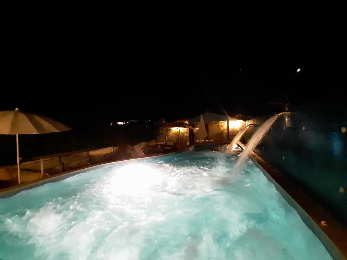 بيفكوهوري Hotel Flesvos المظهر الخارجي الصورة